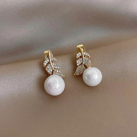 2/$29 Leaf and Pearl Earrings - Picture 8 of 9